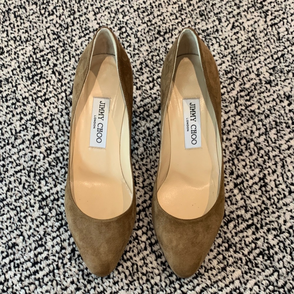 Jimmy Choo Tan-Tone Suede Pointed-Toe Pumps. Size 71/2